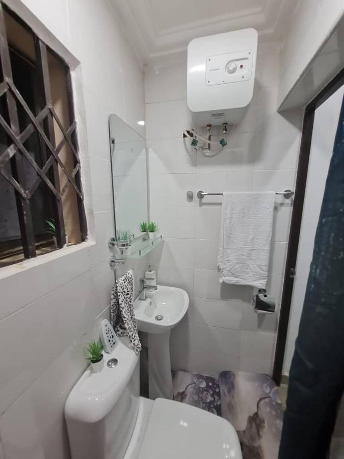 Nesta Barron -Home Away From Home North Legon Extérieur photo