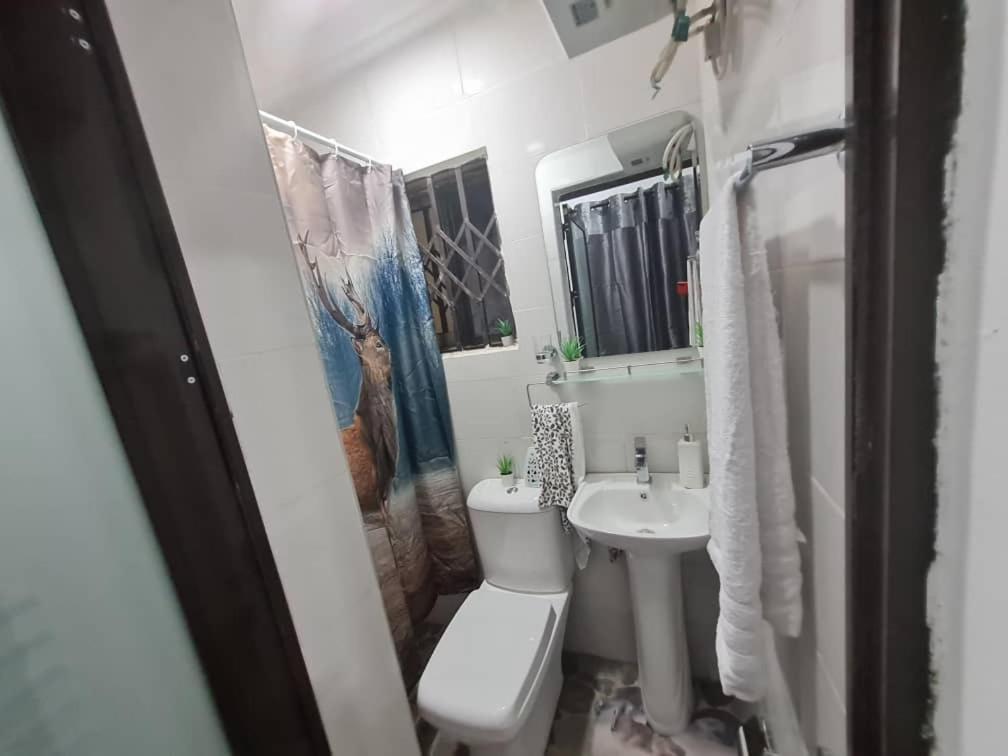 Nesta Barron -Home Away From Home North Legon Extérieur photo