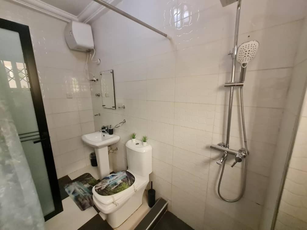 Nesta Barron -Home Away From Home North Legon Chambre photo