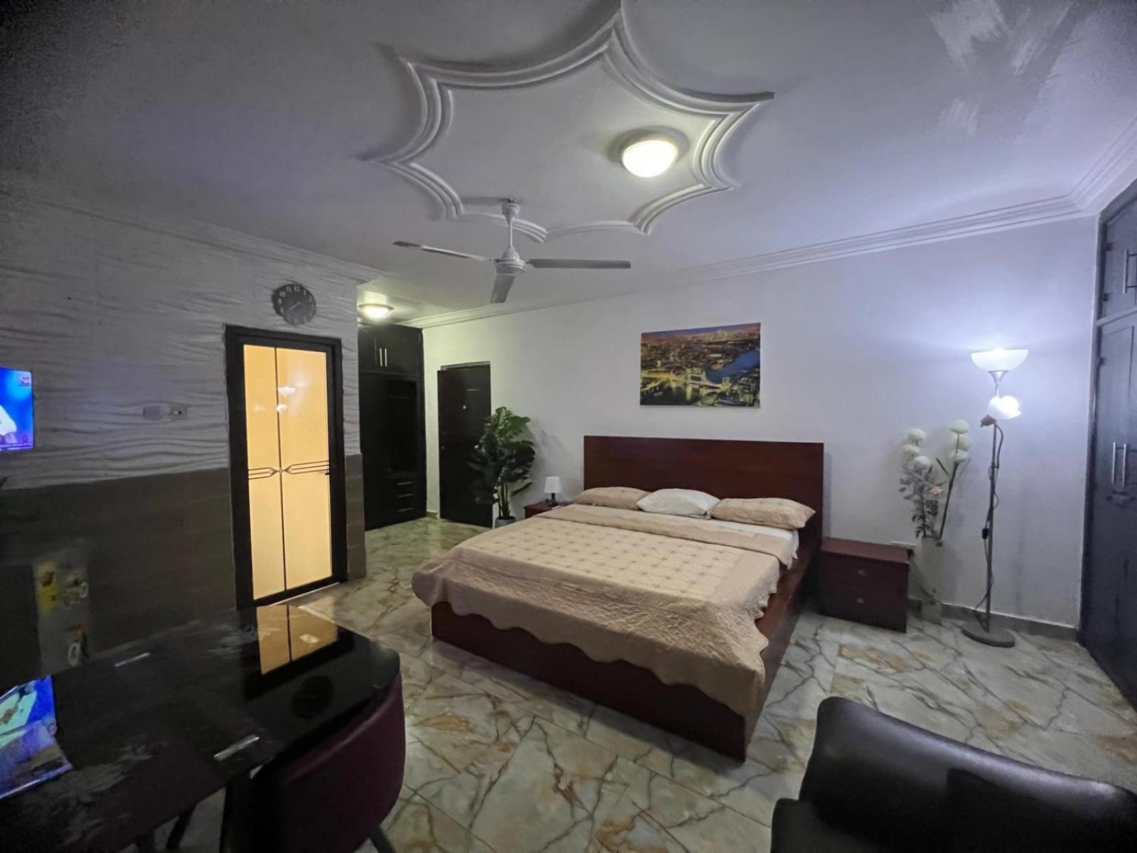 Nesta Barron -Home Away From Home North Legon Extérieur photo
